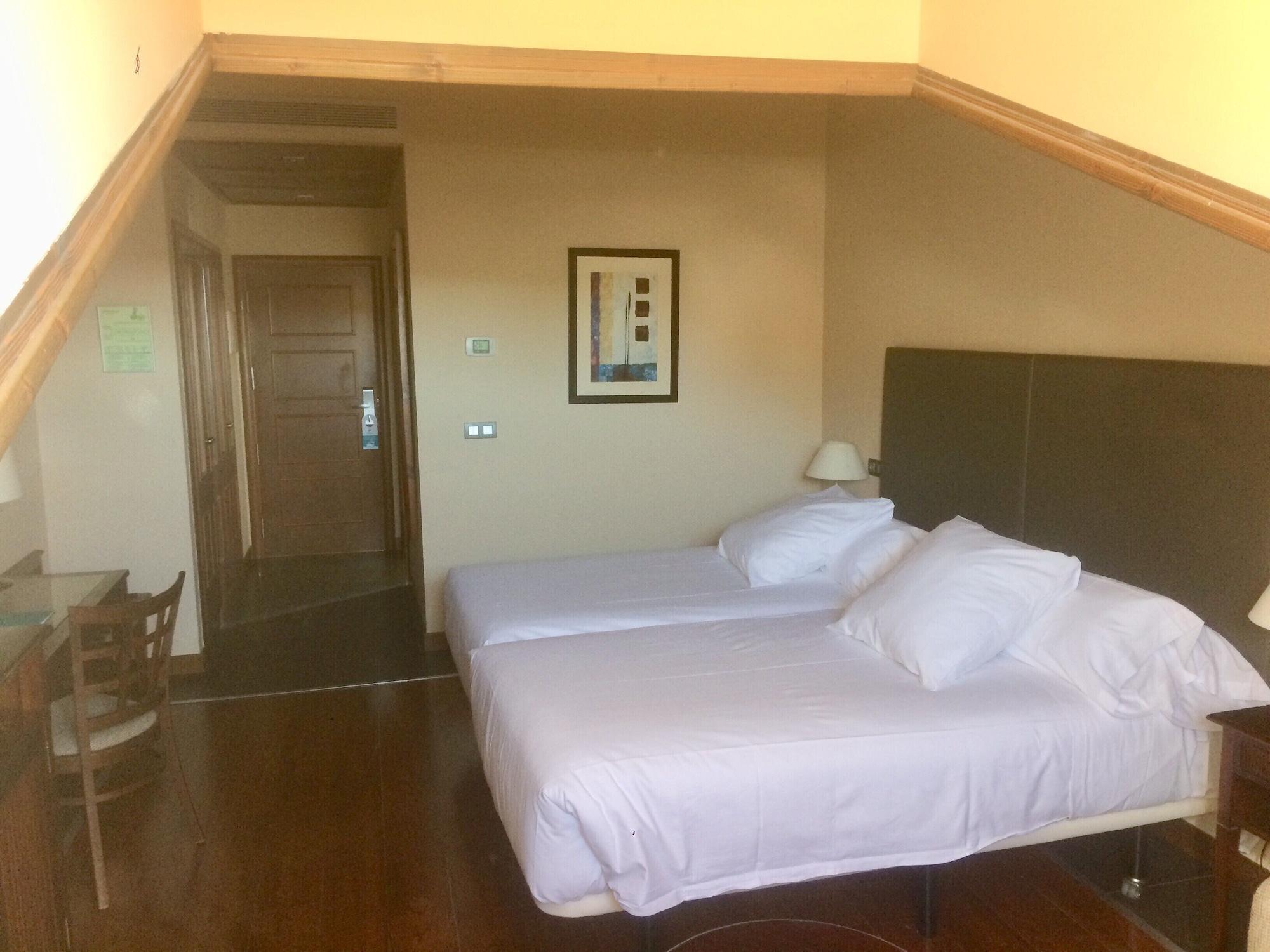 Hotel & Spa Real Badaguas Jaca Buitenkant foto