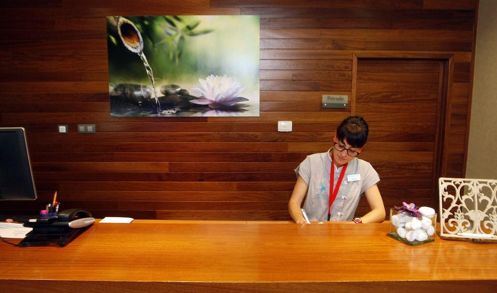 Hotel & Spa Real Badaguas Jaca Buitenkant foto