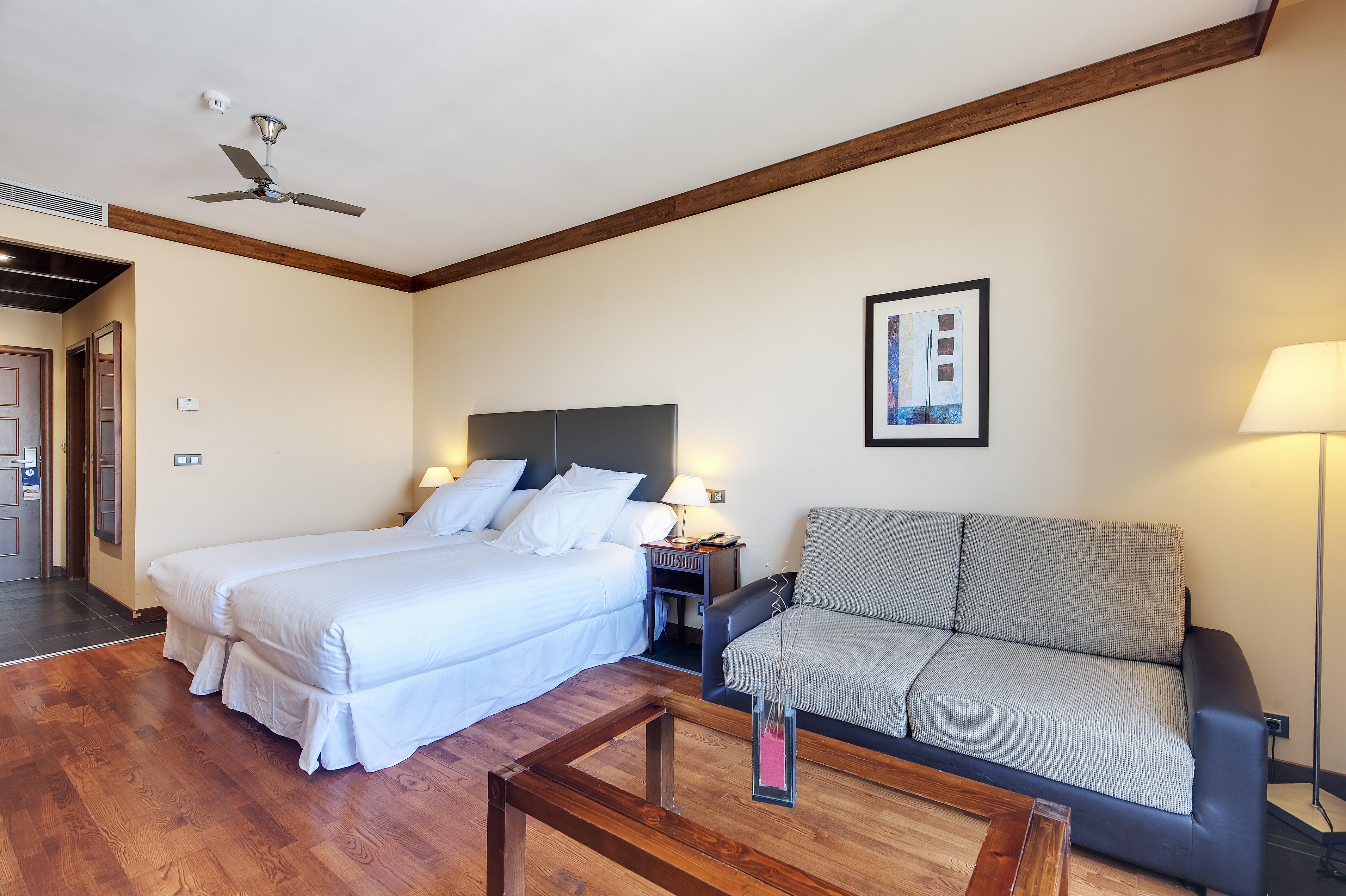 Hotel & Spa Real Badaguas Jaca Buitenkant foto