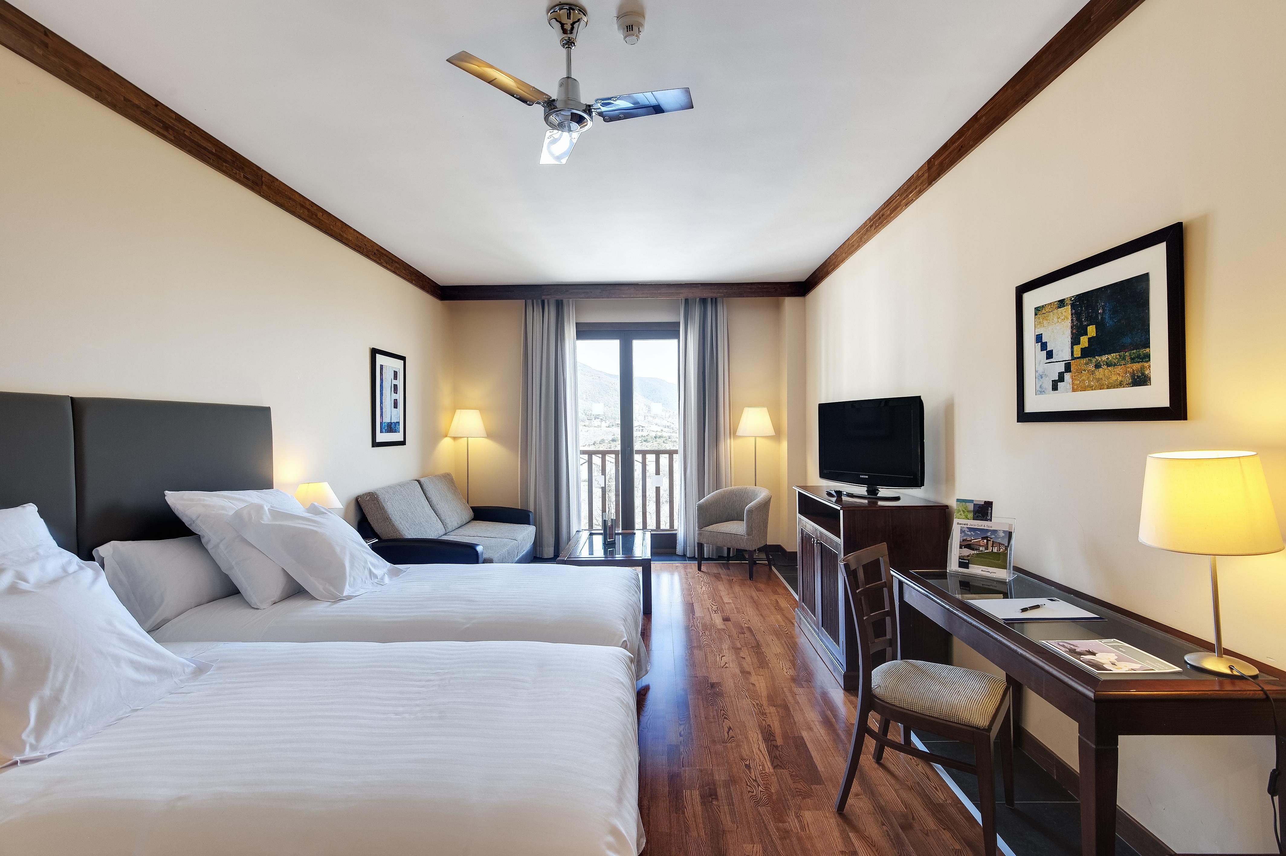 Hotel & Spa Real Badaguas Jaca Buitenkant foto