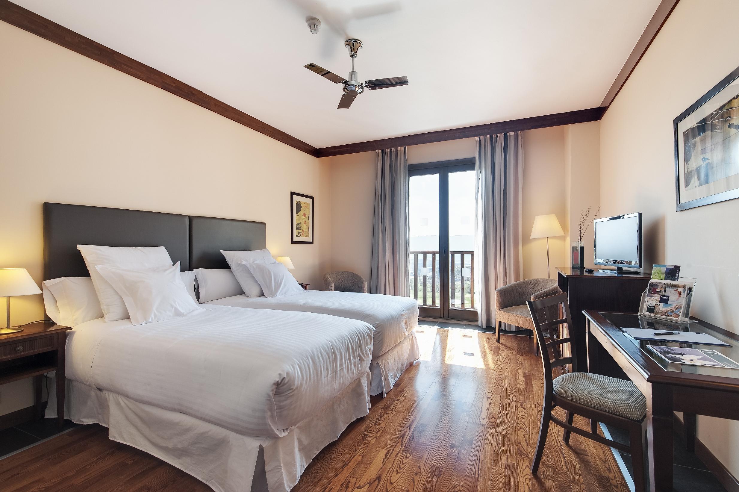 Hotel & Spa Real Badaguas Jaca Buitenkant foto